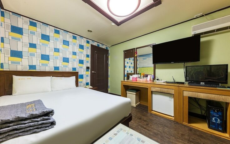 Imagen general del Hotel Cheonan Terminal Komodo. Foto 8