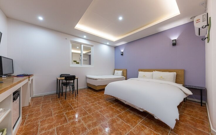 Imagen de la habitación del Hotel Cheonan Tokyo. Foto 16
