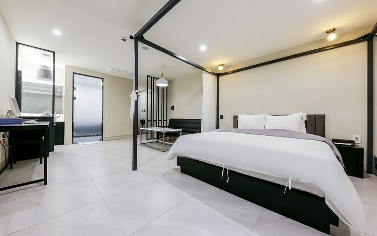 Imagen de la habitación del Hotel Cheonan U Design. Foto 29