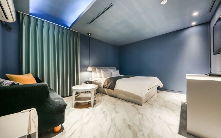Imagen de la habitación del Hotel Cheonan Waltz. Foto 26