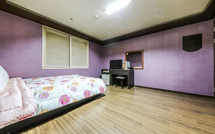 Imagen general del Hotel Cheonan White Castle. Foto 6