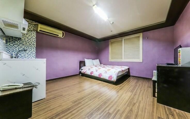 Imagen de la habitación del Hotel Cheonan White Castle. Foto 20