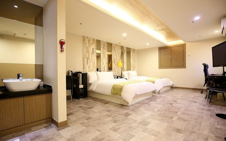 Imagen de la habitación del Hotel Cheonan Windsor. Foto 12