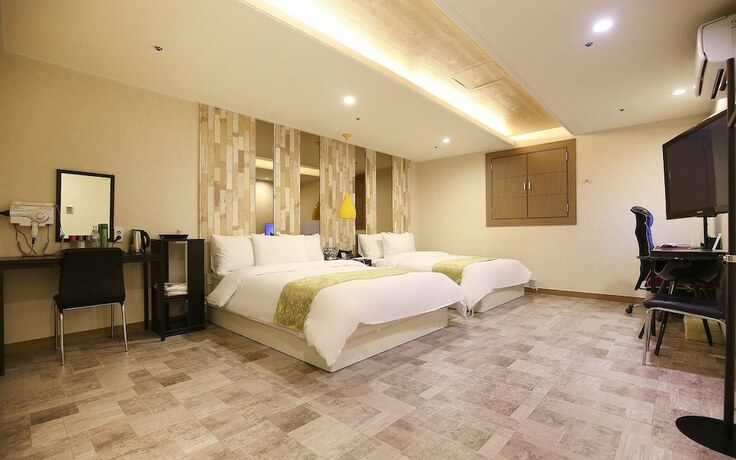 Imagen de la habitación del Hotel Cheonan Windsor. Foto 18