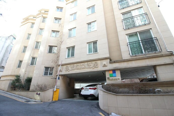 Imagen general del Hotel Cheongdam Kalixvill. Foto 2