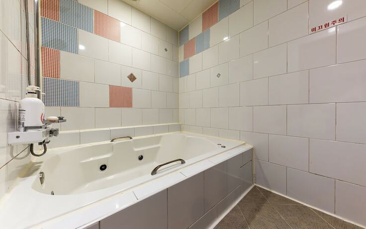 Imagen general del Hotel Cheongju Beukmeunro Toronto. Foto 17