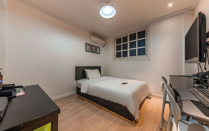 Imagen general del Hotel Cheongju Bukmunro Halloween. Foto 14