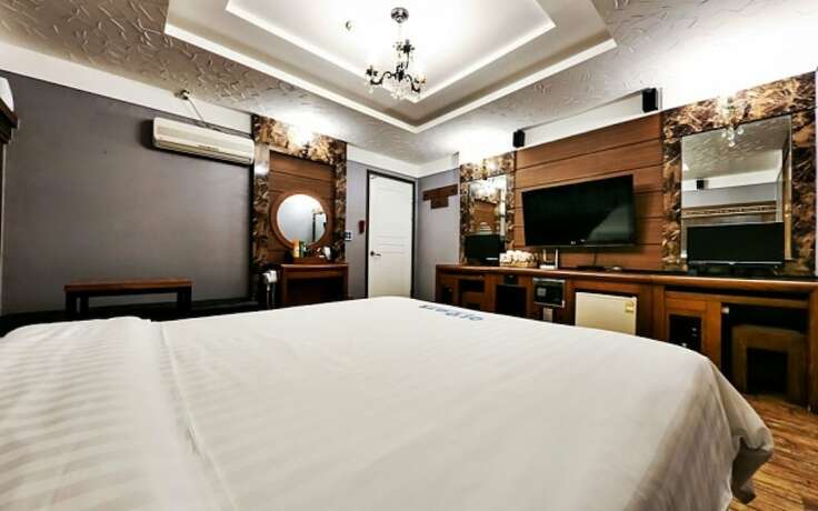 Imagen general del Hotel Cheongju Bungmunro Amore. Foto 19