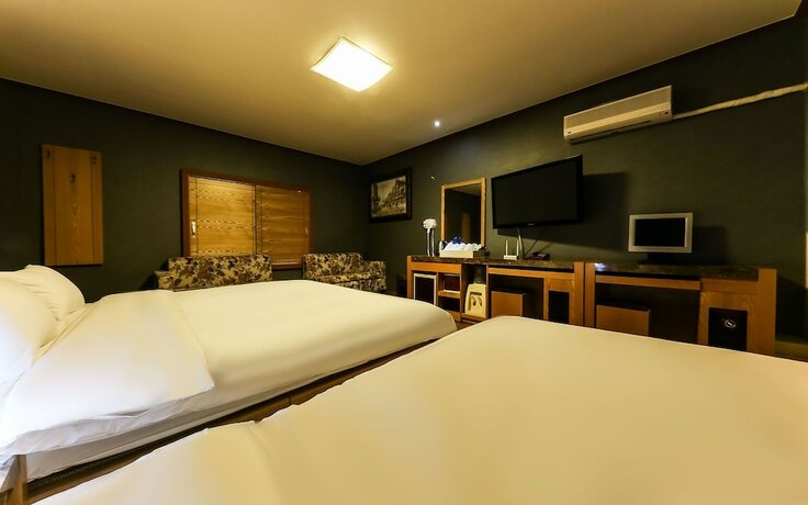 Imagen general del Hotel Cheongju Chojeongyaksu S. Foto 6