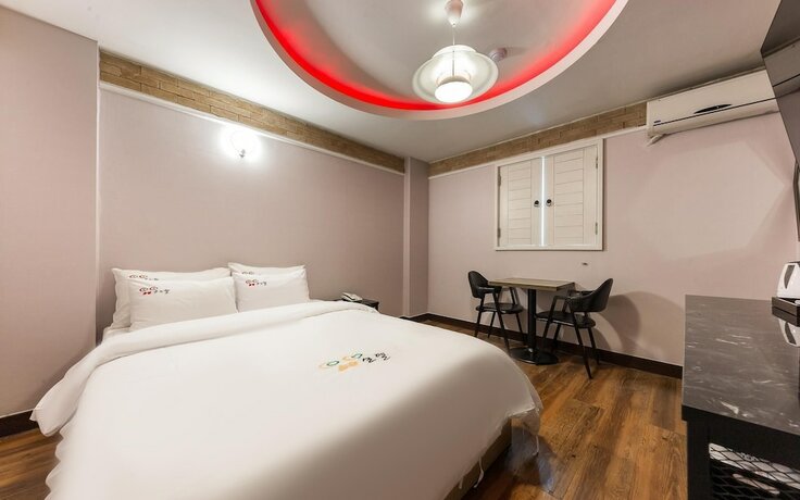 Imagen de la habitación del Hotel Cheongju Coco. Foto 17
