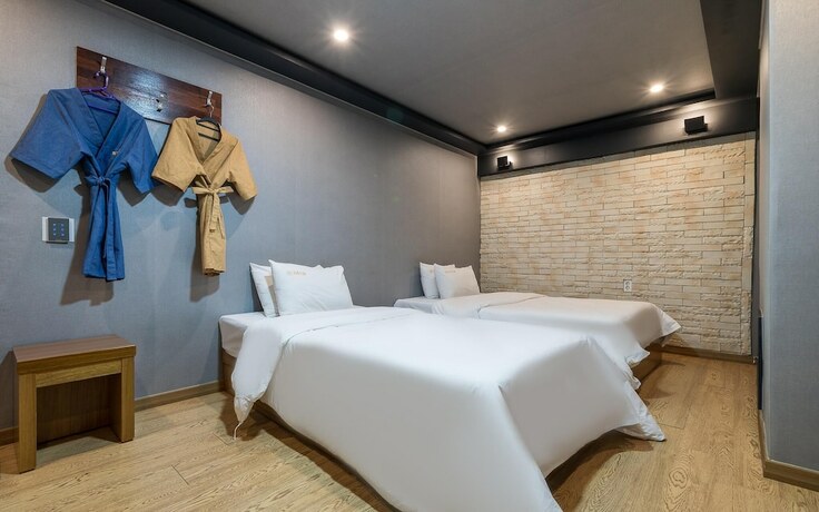 Imagen de la habitación del Hotel Cheongju Crystal. Foto 19