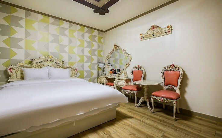 Imagen de la habitación del Hotel Cheongju Elgreen. Foto 17