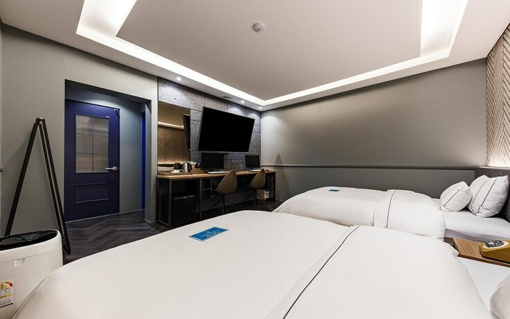 Imagen de la habitación del Hotel Cheongju In Cafe Terminal. Foto 19