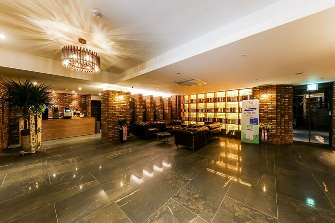 Imagen de los interiores del Hotel Cheongju Maryjane. Foto 31