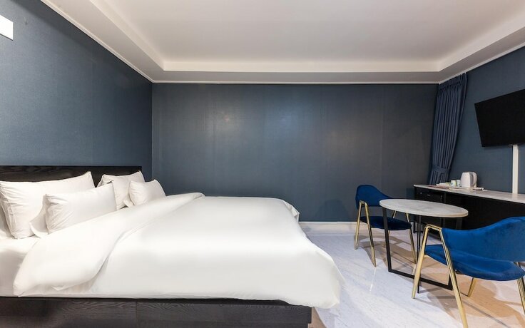 Imagen general del Hotel Cheongju Namuneulbo. Foto 1