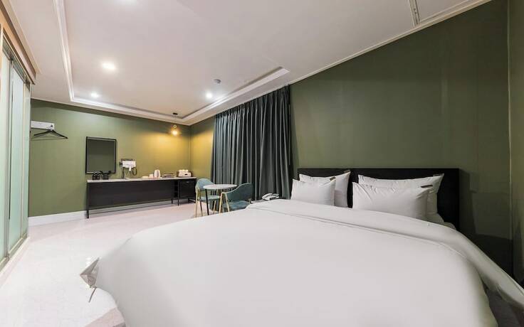 Imagen de la habitación del Hotel Cheongju Namuneulbo. Foto 18