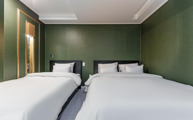 Imagen general del Hotel Cheongju Namuneulbo. Foto 6