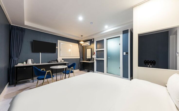 Imagen general del Hotel Cheongju Namuneulbo. Foto 7