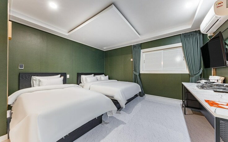 Imagen general del Hotel Cheongju Namuneulbo. Foto 10