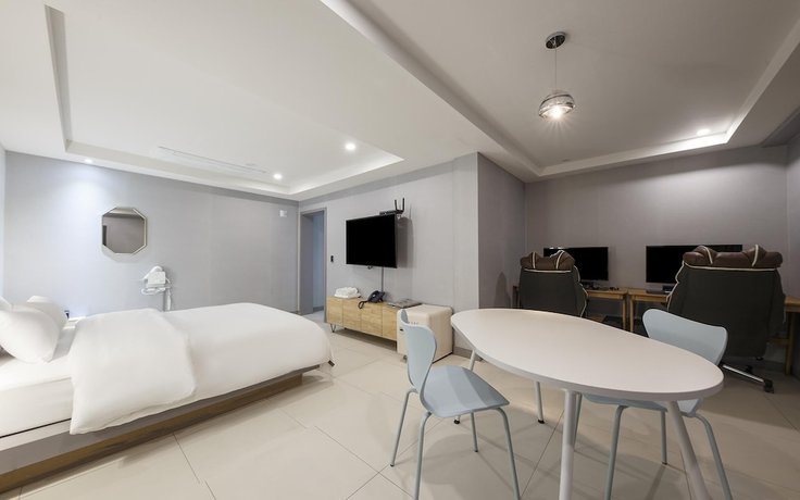 Imagen de la habitación del Hotel Cheongju Persona. Foto 19