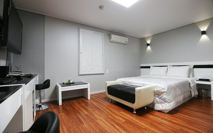 Imagen de la habitación del Hotel Cheongju Skytel. Foto 11