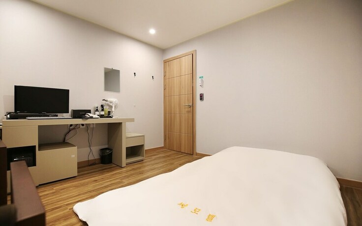 Imagen de la habitación del Hotel Cheongju Some. Foto 25