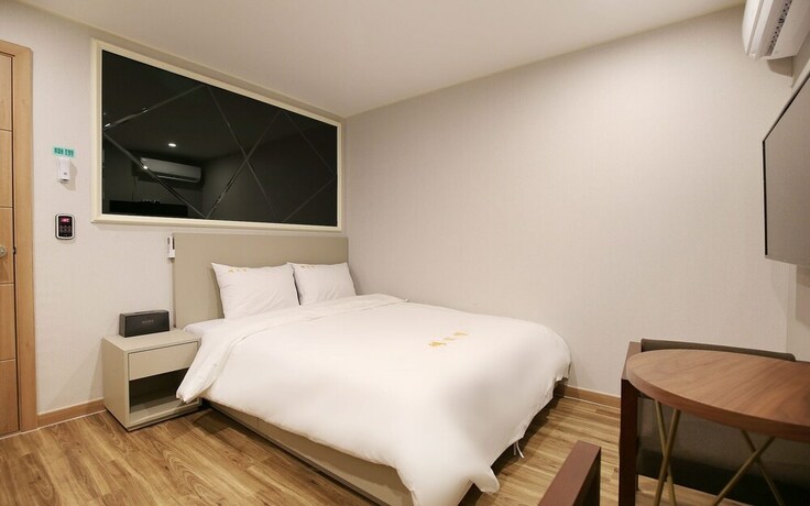 Imagen de la habitación del Hotel Cheongju Some. Foto 28