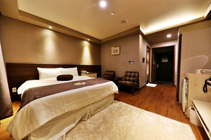 Imagen de la habitación del Hotel Cheongju The Mark. Foto 33