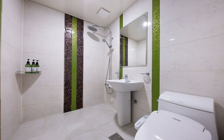 Imagen de la habitación del Hotel Cheongju Yellow. Foto 35