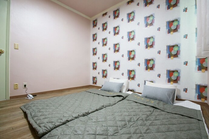 Imagen general del Hotel Cheongpyeong Jijunghae. Foto 9