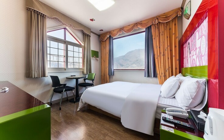 Imagen de la habitación del Hotel Cheongpyeong Jijunghae. Foto 20
