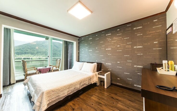 Imagen de la habitación del Hotel Cheongpyeong Paradise. Foto 20