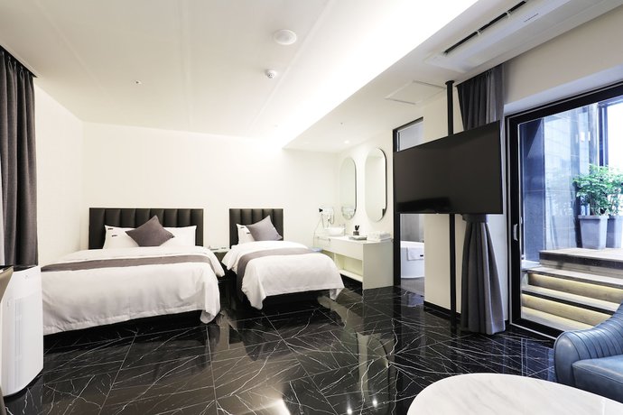 Imagen de la habitación del Hotel Cheonho Aria. Foto 9