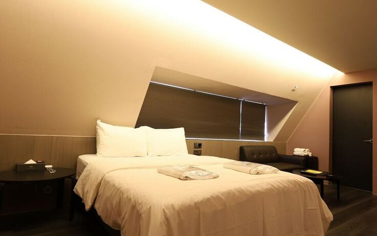 Imagen de la habitación del Hotel Cheonho H. Foto 16