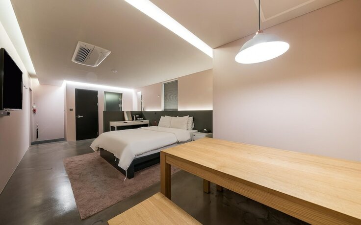 Imagen de la habitación del Hotel Cheonho H. Foto 17