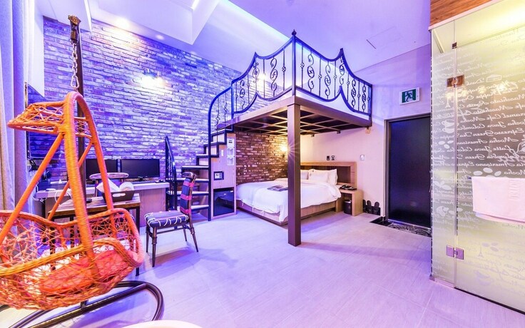 Imagen de la habitación del Hotel Cheonho La View Luxury. Foto 17