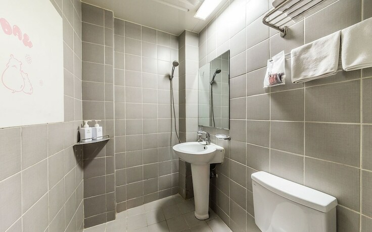 Imagen general del Hotel Cheonho Orange. Foto 9