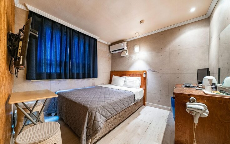 Imagen de la habitación del Hotel Cheonho Orange. Foto 26