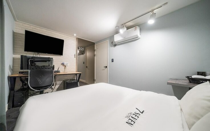 Imagen general del Hotel Cheonho Seven. Foto 1