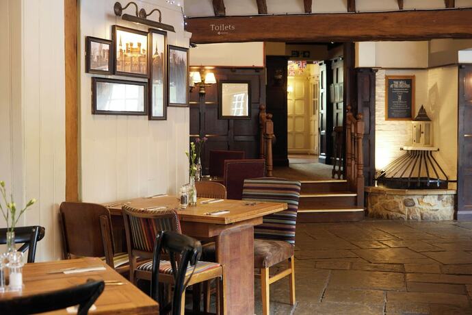 Imagen general del Hotel Chequers Inn by Greene King Inns. Foto 6