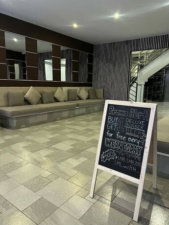 Imagen general del Hotel Chequers Suite. Foto 2