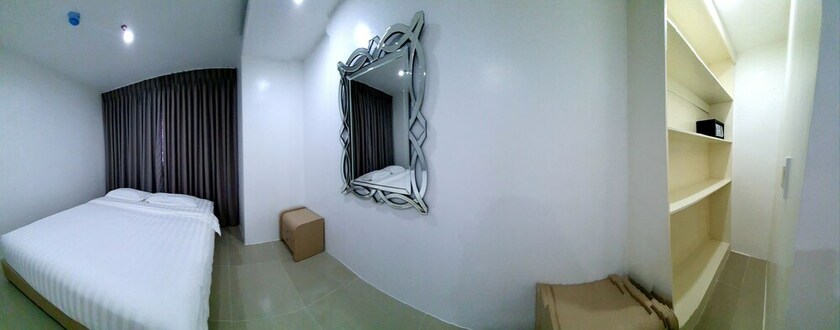 Imagen de la habitación del Hotel Chequers Suite. Foto 22