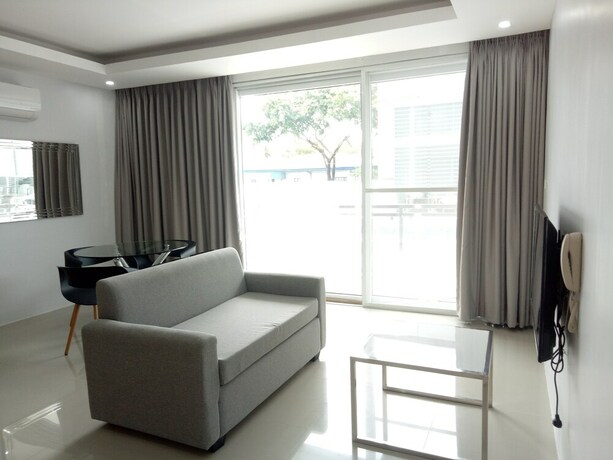 Imagen de la habitación del Hotel Chequers Suite. Foto 25