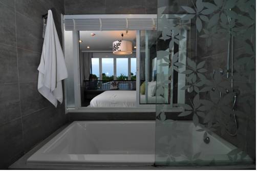 Imagen de la habitación del Hotel Cher Resort. Foto 11