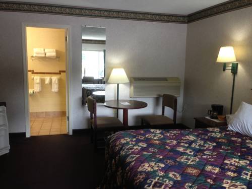 Imagen de la habitación del Hotel Cherokee Grand Hotel. Foto 7