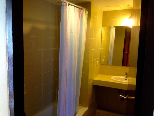 Imagen de la habitación del Hotel Cherry. Foto 6