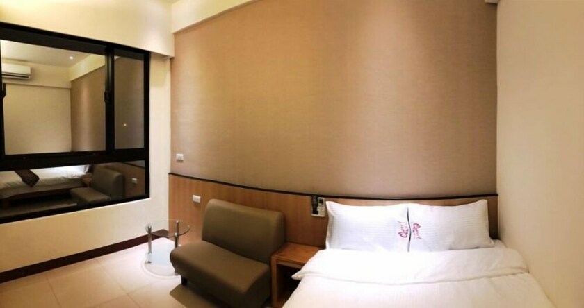 Imagen de la habitación del Hotel Cherry Inn. Foto 24