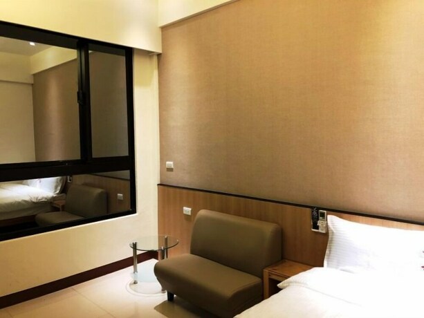 Imagen de la habitación del Hotel Cherry Inn. Foto 39