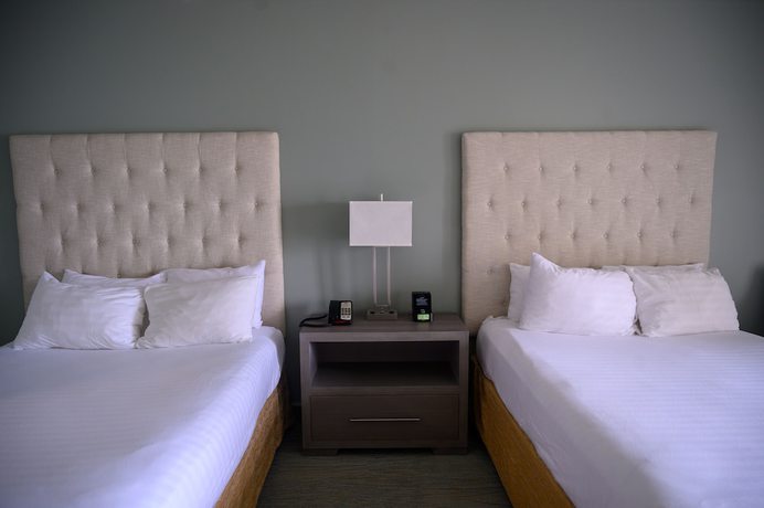 Imagen de la habitación del Hotel Cherry Tree Inn And Suites. Foto 7