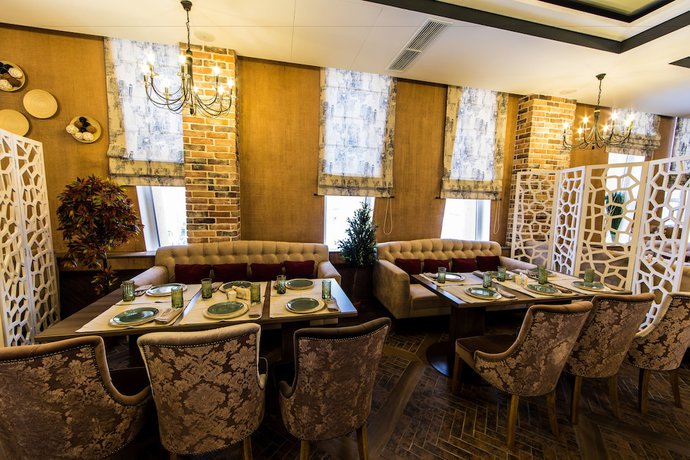 Imagen del bar/restaurante del Hotel Cherry hotel. Foto 9